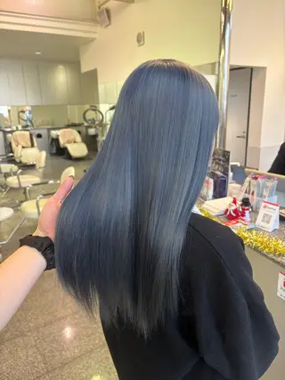 ロング カラー ハイトーン/ブリーチ 🤍足立里湖のヘアスタイル