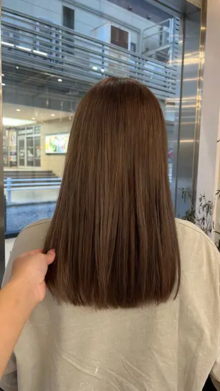 セミロング 𝑴𝑰𝑨🎀赤髪 /ピンク/髪質改善のヘアスタイル