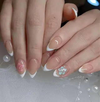 ミディアム タオ タオ Nailのネイルデザイン