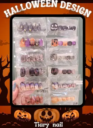 ネイル 💙🤍Tiary M🤍💙のネイルデザイン