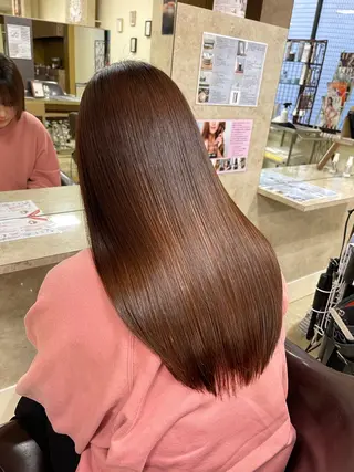 セミロング CARE SHINSAIBASHI所属・縮毛・酸性ストレート 特化のヘアスタイル