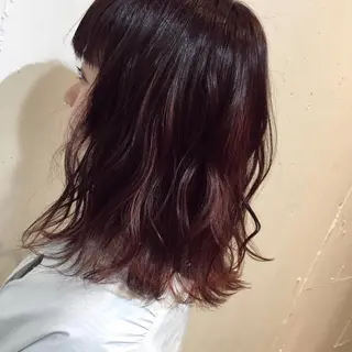 カラー 八巻 晴香のヘアスタイル