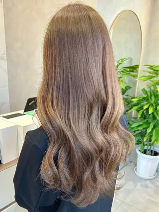 ロング カラー Eleanor枚方店 店長　飛鳥　薫のヘアスタイル