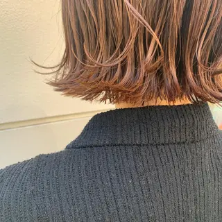 ショート カラー ヘアアレンジ サナ🌱 切りっぱなしボブのヘアスタイル