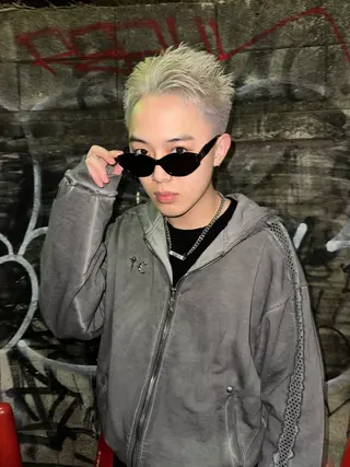 ショート ✴︎TO-MA✴︎ レッドカラー/透明感のヘアスタイル