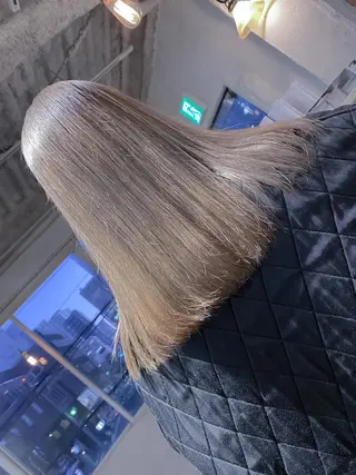 セミロング カラー ブリーチ特化🌺★ あや🌵のヘアスタイル