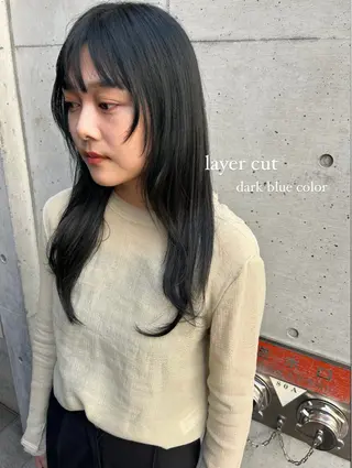 ロング カラー ミウラナツサ /レイヤーカットのヘアスタイル