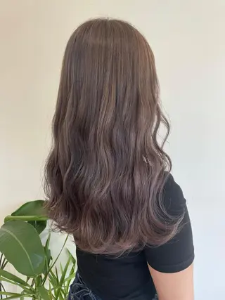 ロング カラー Rina  のヘアスタイル