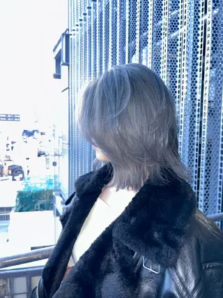 ミディアム カラー 桑江 紫瑞花のヘアスタイル