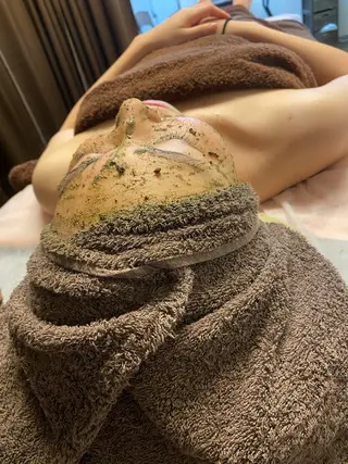 リフュージュ所属・リフュージュ隠れ家 八王子の眉毛・アイブロウイメージ