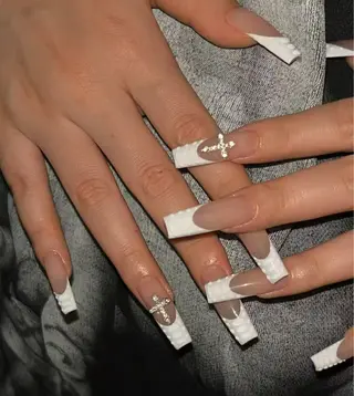 ネイル 相沢 さやかのネイルデザイン