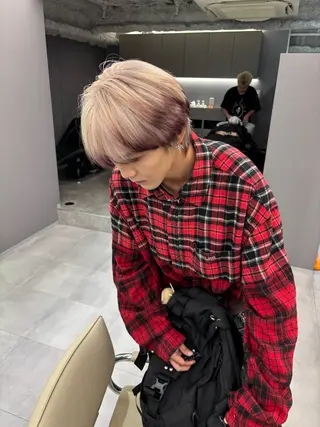 カラー メンズ 名古屋／デザイン／ ブリーチ/松井亮磨のヘアスタイル