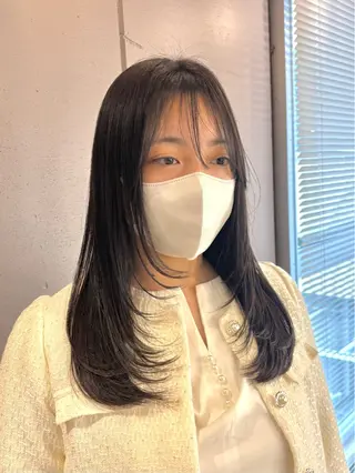 セミロング Iris by artina 武蔵小杉店【イリス バイ アルティナ】所属・🎼レイヤー/顔周り カット/nene♬のヘアスタイル