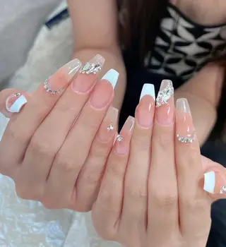 ネイル Queens PUPUのネイルデザイン