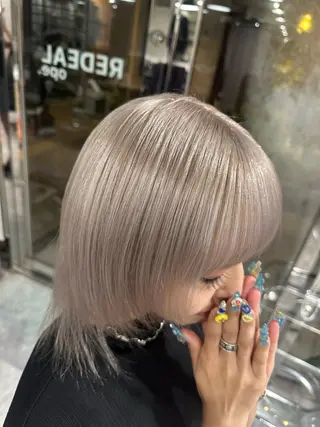 ミディアム カラー りょうへい/ 全頭ブリーチ/渋谷のヘアスタイル