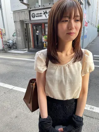 セミロング さの あやねのヘアスタイル