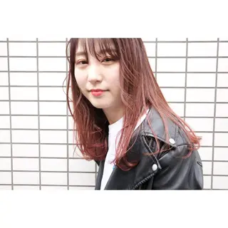 ミディアム カラー fio マナミのヘアスタイル