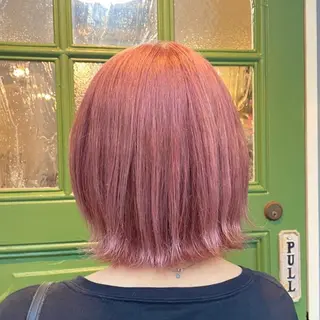 ショート カラー BRITS 渡辺 菜々子のヘアスタイル