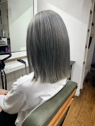 カラー 香野 優子のヘアスタイル