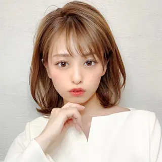 ミディアム カラー モテ髪×トレンド💕 小顔レイヤー 金井のヘアスタイル