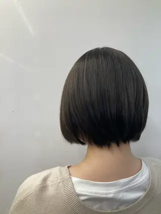 ショート カラー ブリーチ&似合せボブ 田中寛十のヘアスタイル