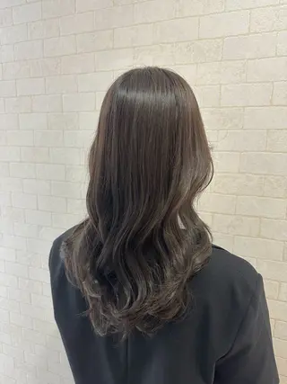 ロング 大人レイヤー& 透明感カラー💄のヘアスタイル