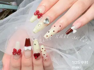 ネイル shineジェル& チップ長さだしのネイルデザイン