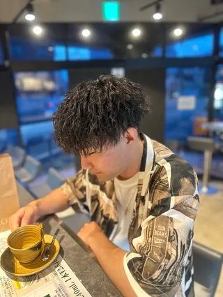 パーマ メンズ DAZZLE hair  H所属・山本 莉人のヘアスタイル