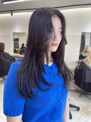 ロング AIRI layer cut hairのヘアスタイル
