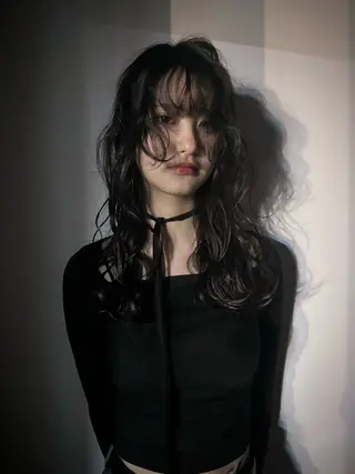 ロング カラー nimes所属・三輪 充希のヘアスタイル