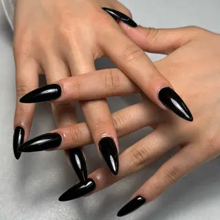 ネイル 🐈‍⬛ Minamiのネイルデザイン