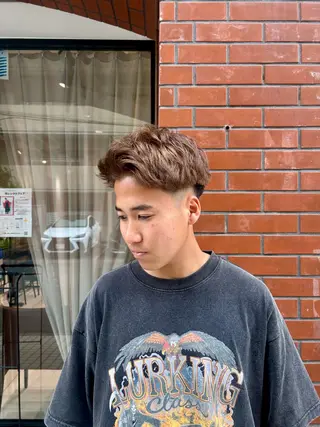 ショート カラー メンズ 保坂 駿太郎のヘアスタイル