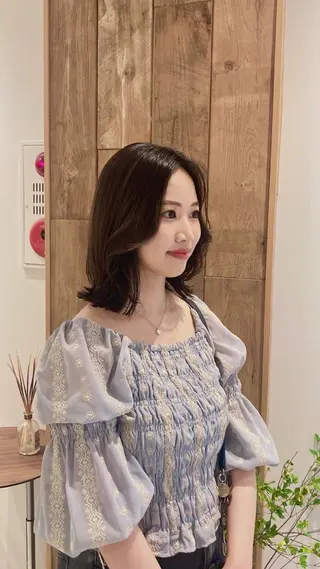 ミディアム カラー CYAN.栄店所属・久野 紗愛のヘアスタイル