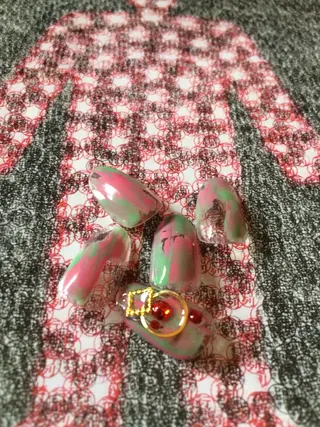 ネイル Roger 舞のネイルデザイン