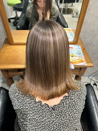 ミディアム カラー suri-ru hair【スリールヘアー】所属・FURUSAWA AOIのヘアスタイル