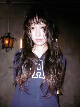 ロング ルカ/ ニュアンスヘアのヘアスタイル