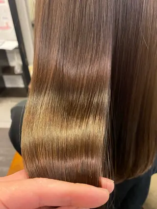 セミロング カラー 代官山/恵比寿所属・髪質改善/縮毛矯正 専門　代官山/恵比寿のヘアスタイル