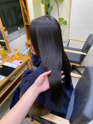 ロング 藤山 麗愛のヘアスタイル