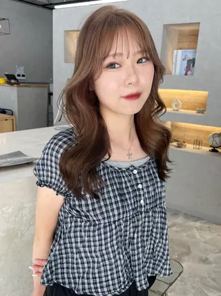 セミロング カラー ブリーチ/ベージュ 💕/momoaのヘアスタイル