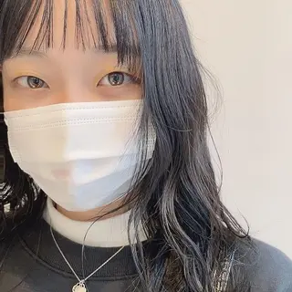 セミロング ブリーチカラー特化 碇　英朗のヘアスタイル