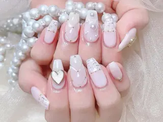 ネイル Hanya 🌈のネイルデザイン