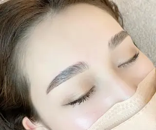 アイブロウ salon peacockの眉毛・アイブロウイメージ