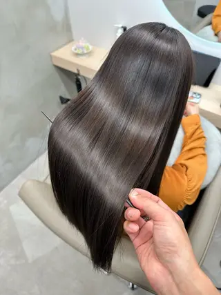 ロング カラー youres hair はなれ店所属・髪質改善🌸縮毛矯正 専門家💖後藤のヘアスタイル