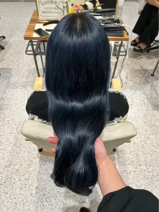 ロング カラー ブリーチ/マツエク 𝓡𝓲𝓷🫧のヘアスタイル