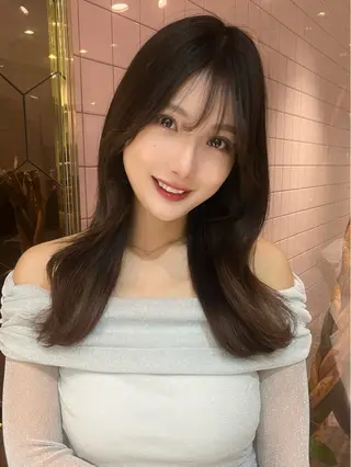 ロング Loom.by Sea【新宿】所属・暖色カラー/新宿/韓 国風レイヤー鮫島志穂のヘアスタイル