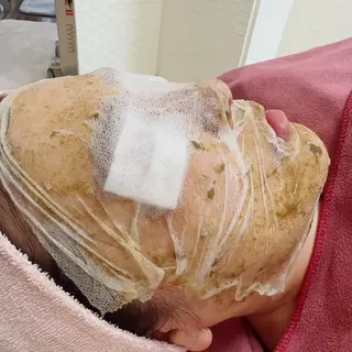 Lien オーナー 山口智嘉のエステ・リラクイメージ