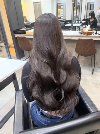 ロング カラー 韓国ヘア🇰🇷 YUKINAのヘアスタイル