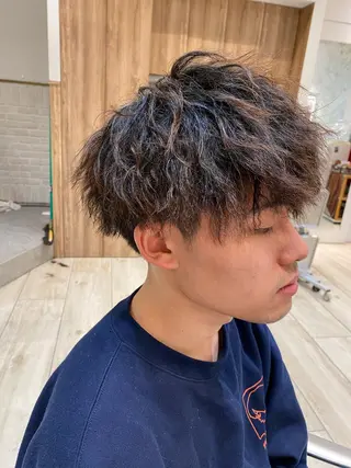 ショート カラー パーマ メンズ 平内 賢人のヘアスタイル