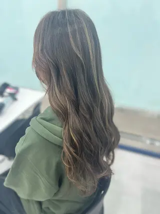 ロング miki harukaのヘアスタイル