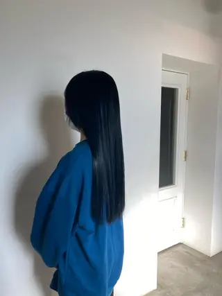 ロング カラー 前川 華恋 / room3のヘアスタイル